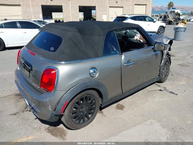 2016 MINI CONVERTIBLE COOPER 4