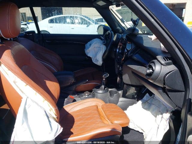 2016 MINI CONVERTIBLE COOPER 5