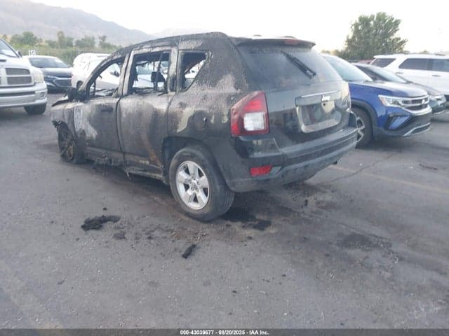 2017 JEEP COMPASS LATITUDE FWD 3