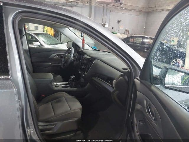2021 CHEVROLET TRAVERSE AWD LS 5