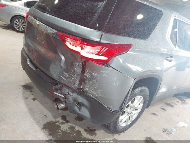 2021 CHEVROLET TRAVERSE AWD LS 6