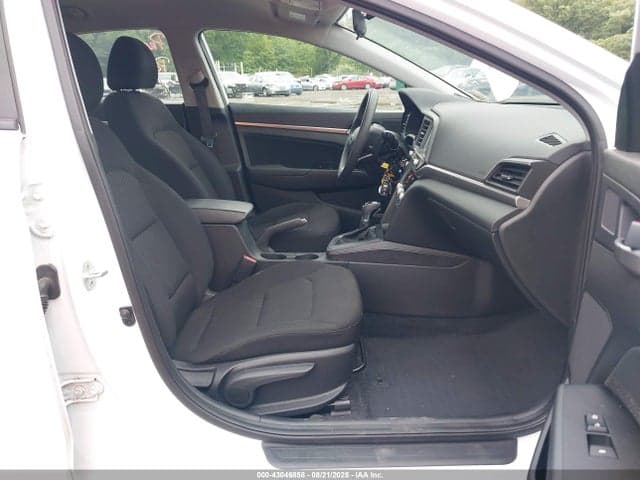 2020 HYUNDAI ELANTRA SEL 5