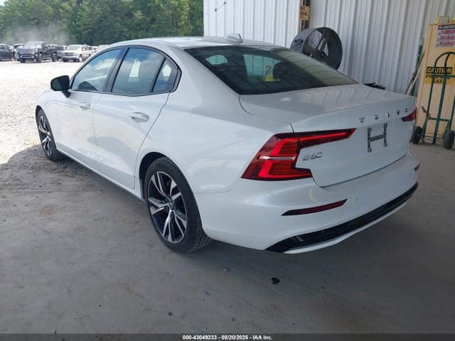 2024 VOLVO S60 B5 CORE DARK THEME 3