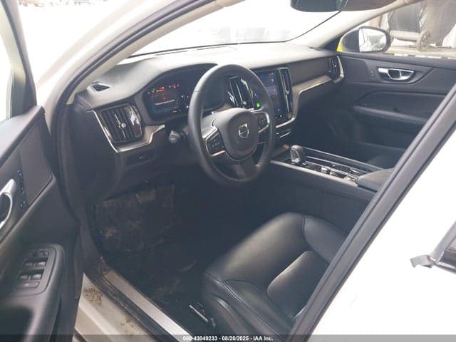2024 VOLVO S60 B5 CORE DARK THEME 5