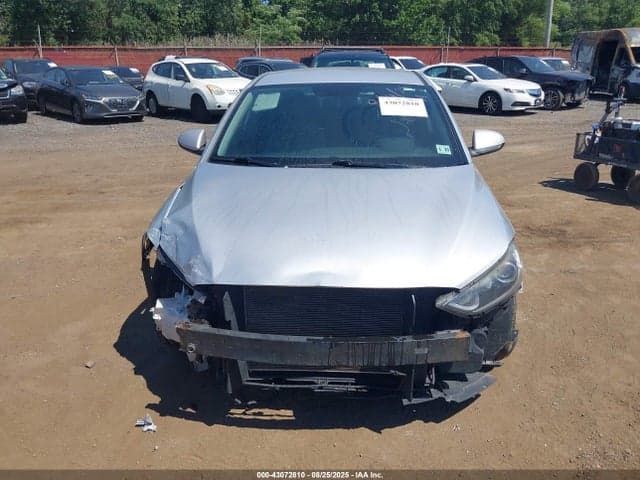2018 HYUNDAI ELANTRA SEL 13