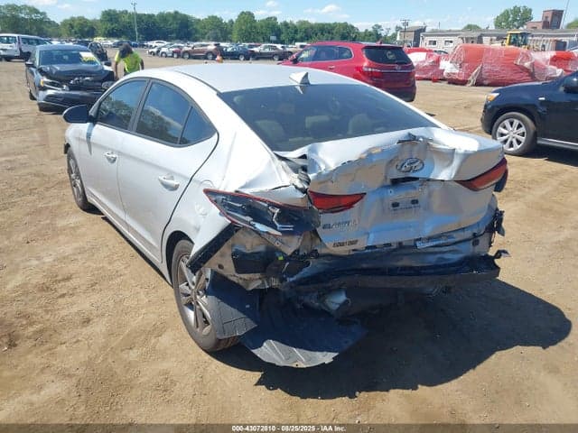 2018 HYUNDAI ELANTRA SEL 18