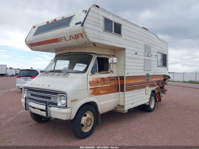 1977 DODGE TRUCK 2