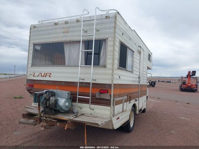 1977 DODGE TRUCK 4
