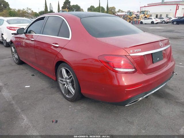 2018 MERCEDES-BENZ E 300 4MATIC 3
