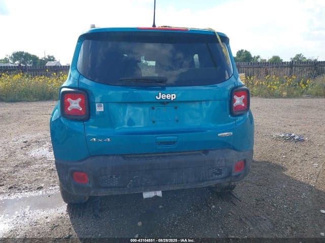 2019 JEEP RENEGADE LATITUDE 4X4 16