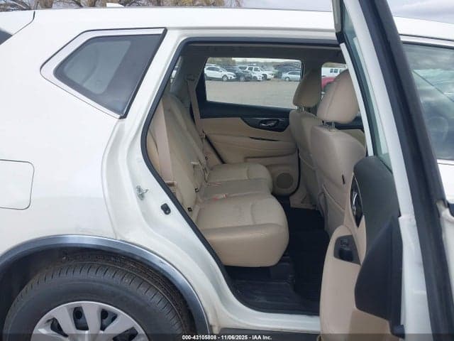 2017 NISSAN ROGUE S 8