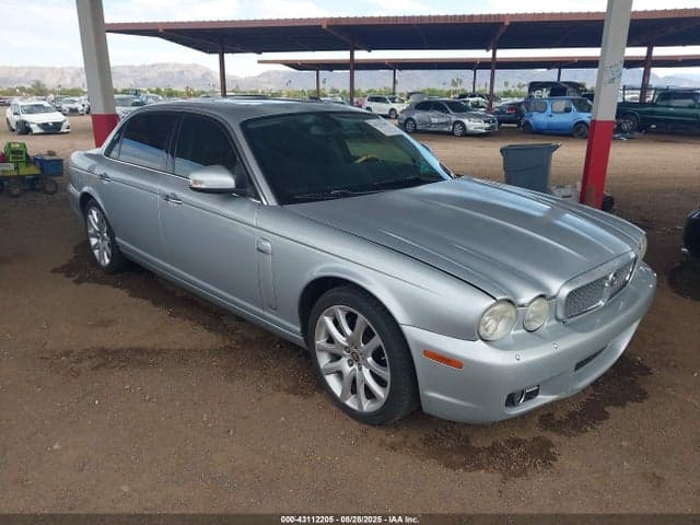 2008 JAGUAR XJ 1