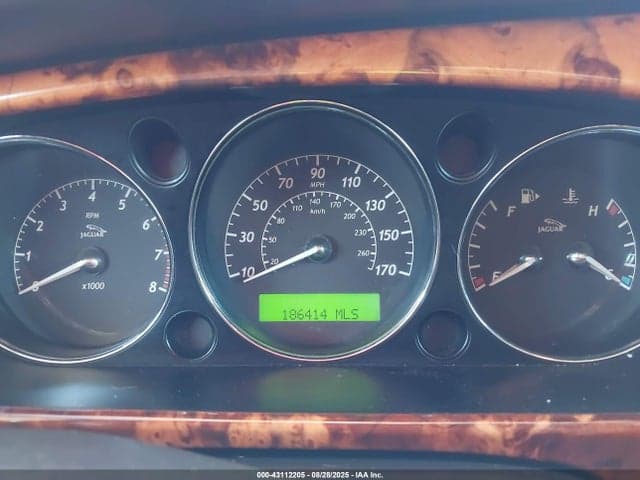 2008 JAGUAR XJ 7