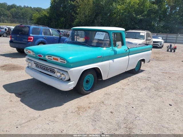 1961 CHEVROLET PICK-UP 2