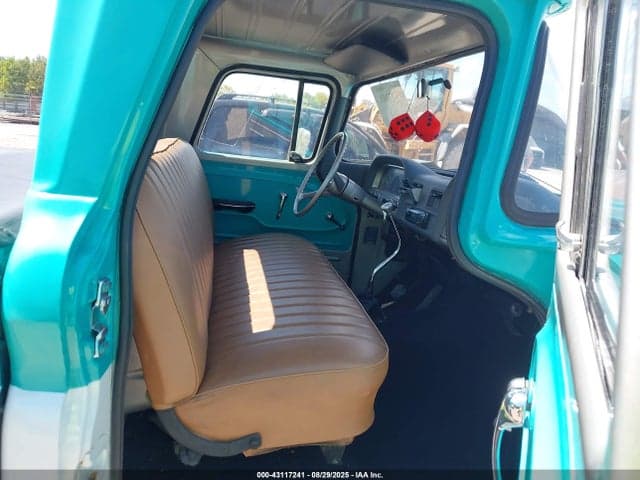 1961 CHEVROLET PICK-UP 8