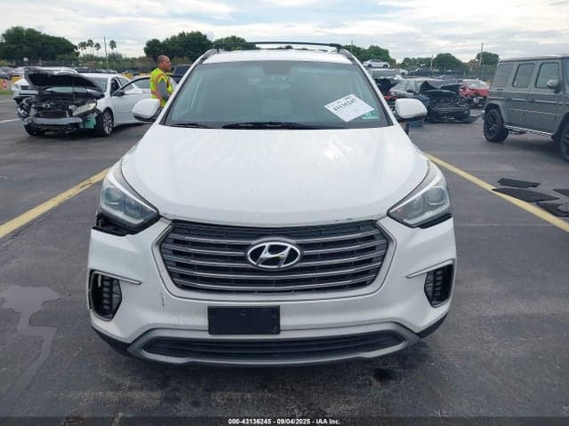 2017 HYUNDAI SANTA FE SE 12