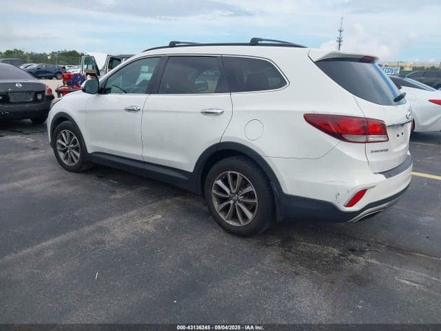 2017 HYUNDAI SANTA FE SE 3