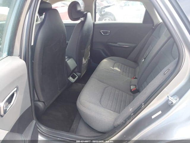 2025 KIA K4 EX 8