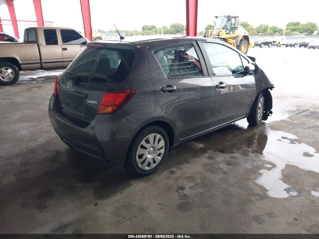 2017 TOYOTA YARIS L 4