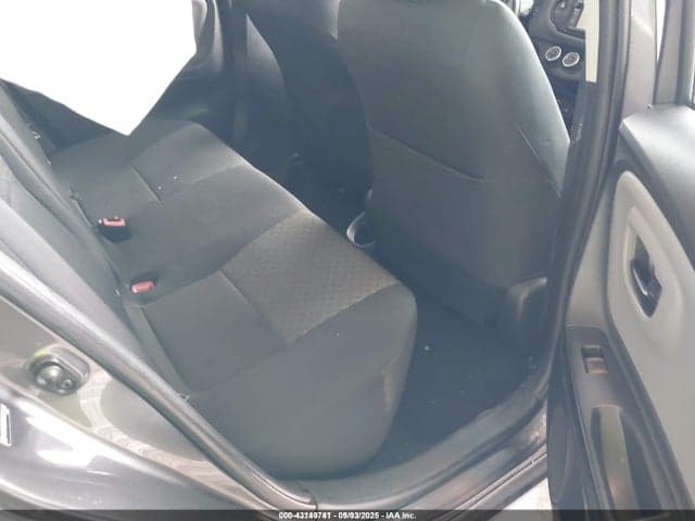 2017 TOYOTA YARIS L 8