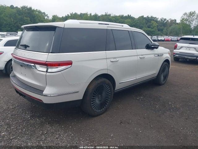 2022 LINCOLN NAVIGATOR RESERVE 4