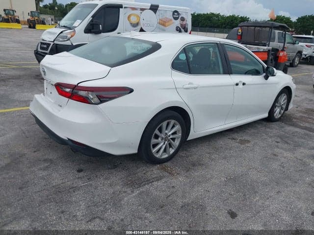 2023 TOYOTA CAMRY LE 4
