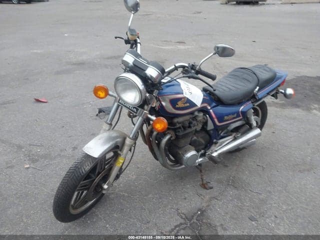 1982 HONDA CB650 SC 2