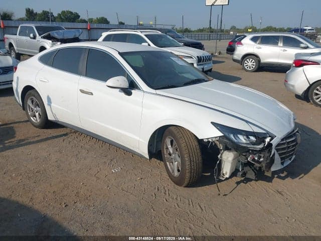 2020 HYUNDAI SONATA SE 1