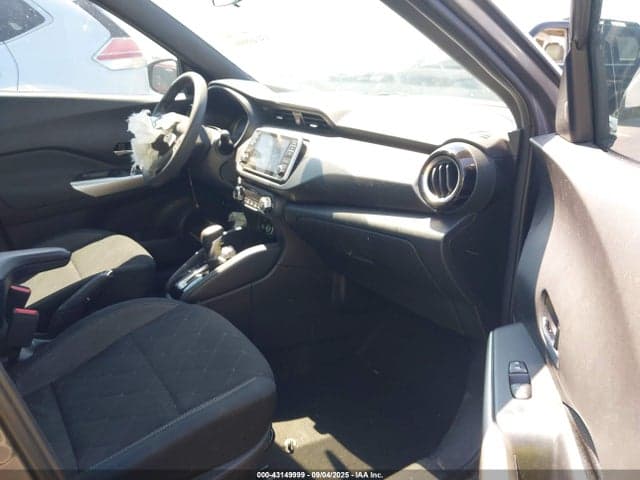 2020 NISSAN KICKS SV XTRONIC CVT 5