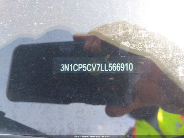 2020 NISSAN KICKS SV XTRONIC CVT 9