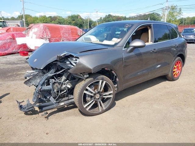 2012 PORSCHE CAYENNE 2