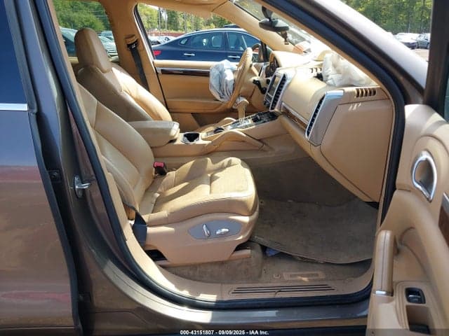 2012 PORSCHE CAYENNE 5