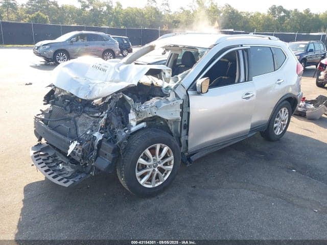 2017 NISSAN ROGUE SV 2