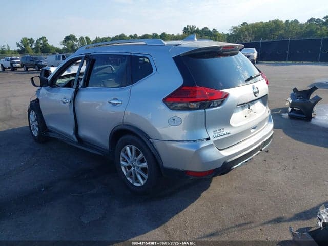 2017 NISSAN ROGUE SV 3