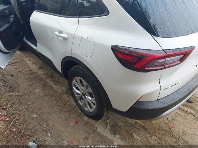 2025 FORD ESCAPE ACTIVE 3