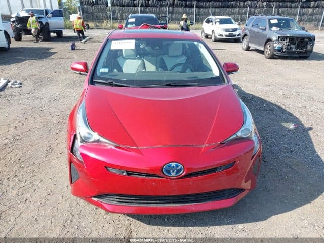 2018 TOYOTA PRIUS FOUR 12