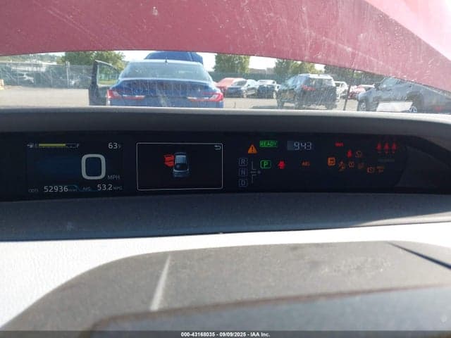 2018 TOYOTA PRIUS FOUR 7