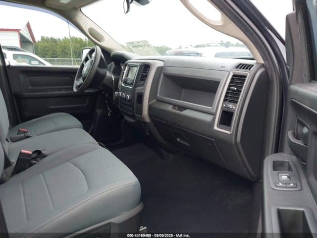 2019 RAM 1500 CLASSIC EXPRESS 4X2 5'7 BOX 5