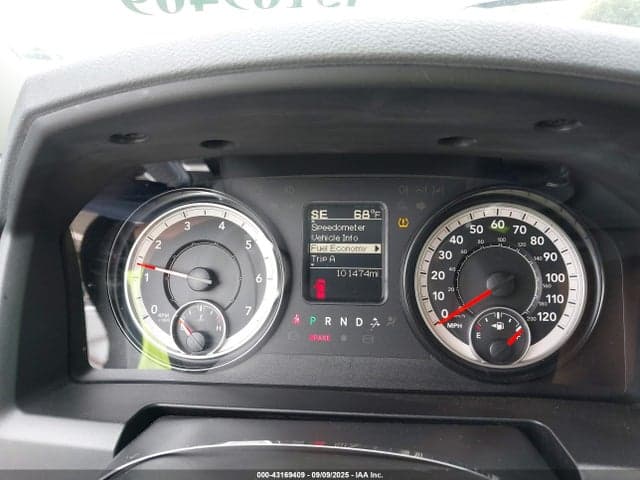 2019 RAM 1500 CLASSIC EXPRESS 4X2 5'7 BOX 7