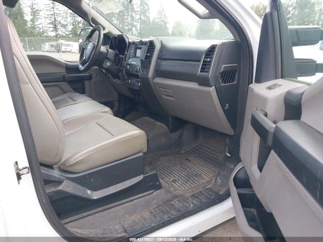 2019 FORD F-350 CHASSIS XL 6