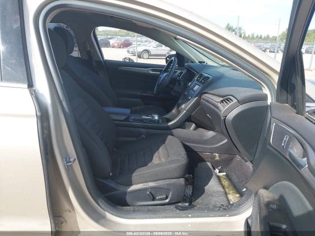2017 FORD FUSION SE 5