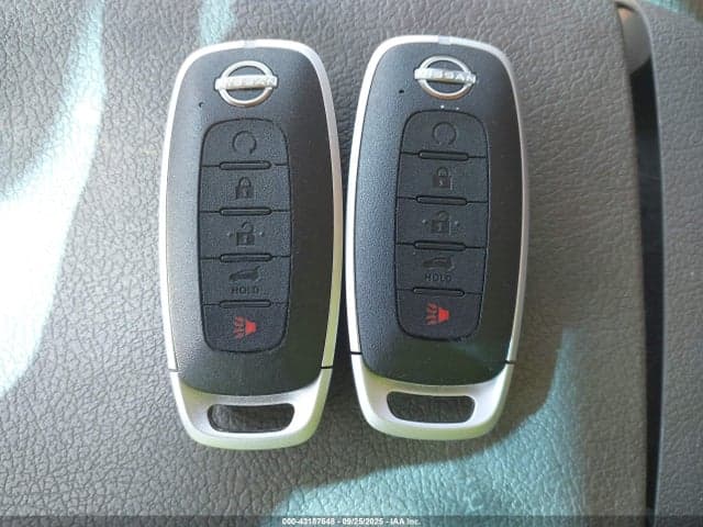 2024 NISSAN PATHFINDER PLATINUM 4WD 11