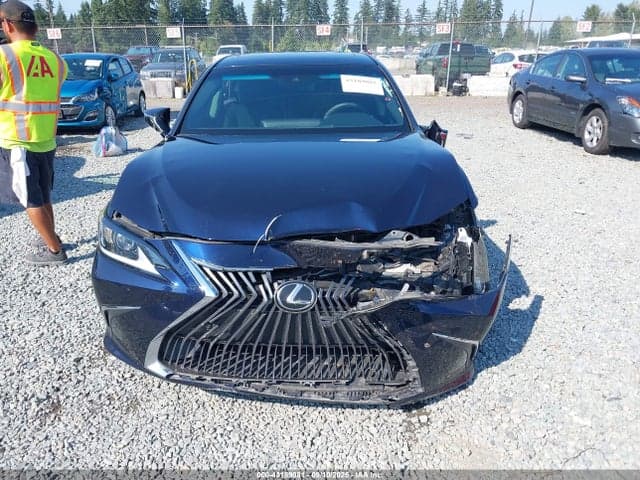 2021 LEXUS ES 250 12
