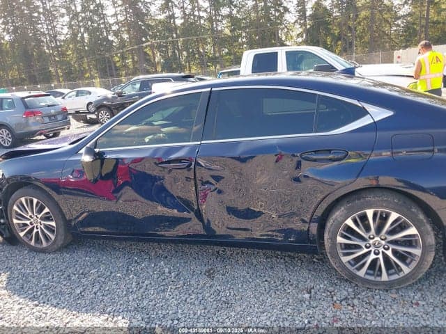 2021 LEXUS ES 250 14