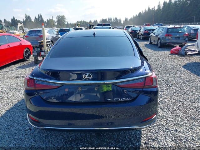 2021 LEXUS ES 250 16