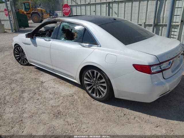 2017 LINCOLN CONTINENTAL SELECT 3
