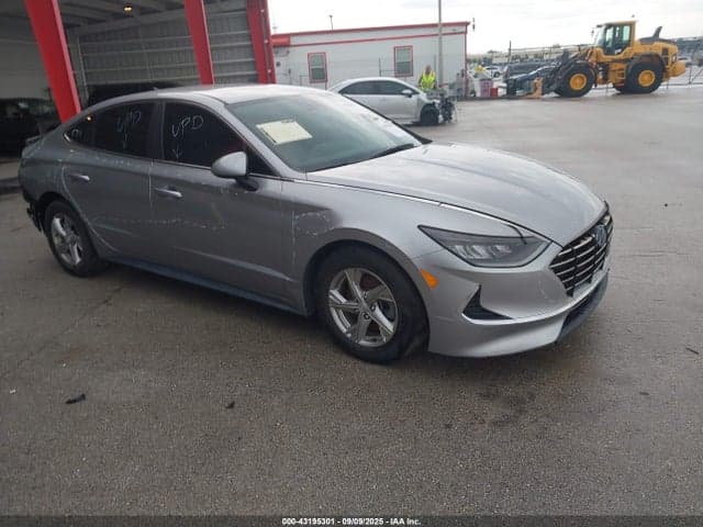 2021 HYUNDAI SONATA SE 1