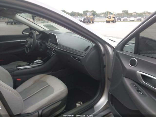 2021 HYUNDAI SONATA SE 5