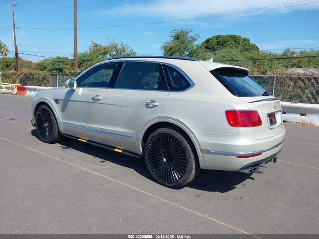 2018 BENTLEY BENTAYGA ACTIVITY EDITION/BLACK EDITION/MULLINER/ONYX EDITION/W12 3