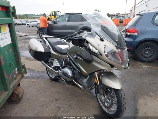 2017 BMW R1200 RT 1